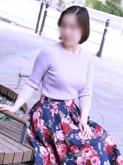 薫子 ミセスラウンジ東京(人妻系デリヘル)