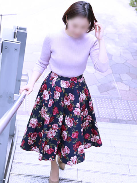 薫子 ミセスラウンジ東京(人妻系デリヘル)