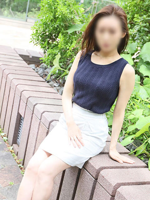 涼凪 ミセスラウンジ東京(人妻系デリヘル)
