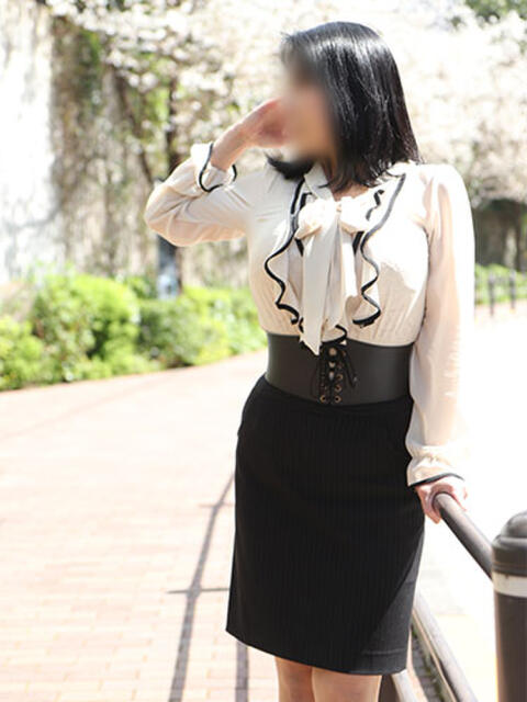 あづさ ミセスラウンジ東京(人妻系デリヘル)