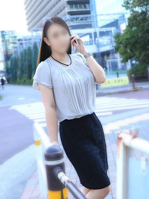 亜季子 ミセスラウンジ東京(人妻系デリヘル)