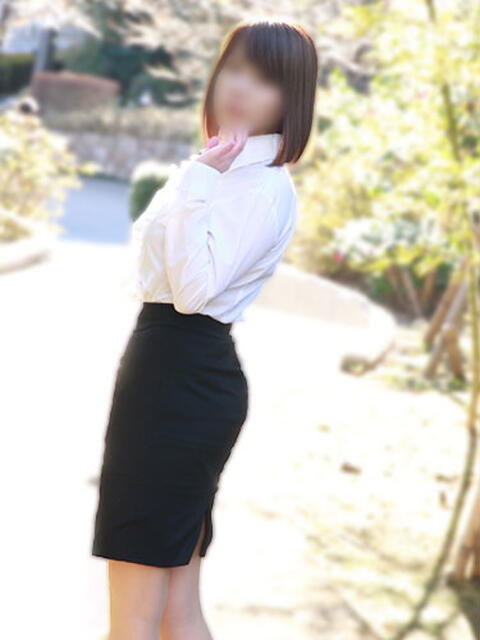 久美 ミセスラウンジ東京（人妻系デリヘル）