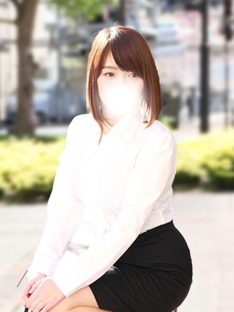 久美 ミセスラウンジ東京（人妻系デリヘル）