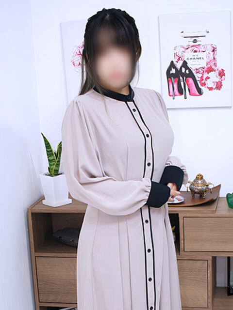 莉乃 ミセスラウンジ東京（人妻系デリヘル）