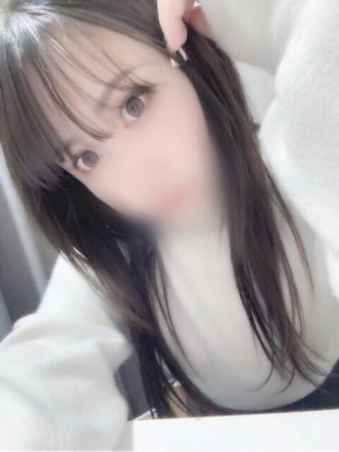 ユラ(極) 人妻生レンタル（デリヘル）