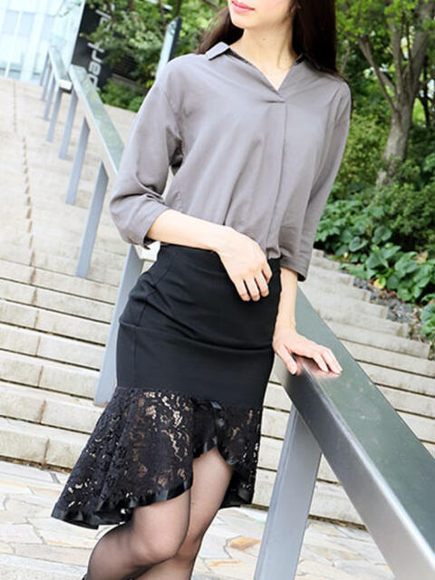 紗奈 ミセスラウンジ東京（人妻系デリヘル）