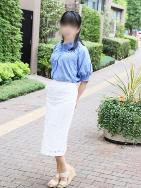 あやめ ミセスラウンジ東京（人妻系デリヘル）