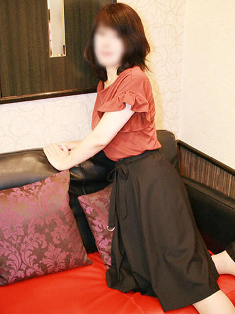 優希 ミセスラウンジ東京（人妻系デリヘル）