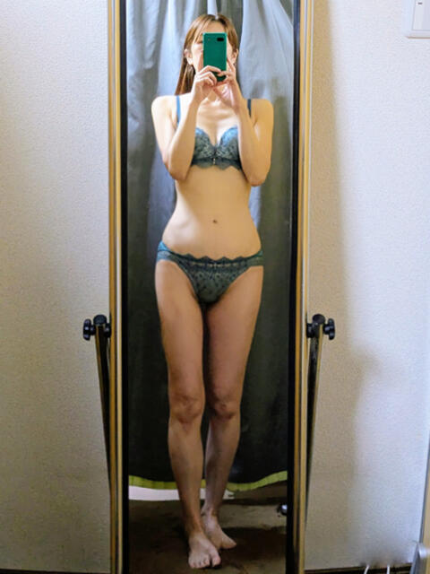 ももな 美妻隊（派遣＆待ち合わせ型ヘルス）