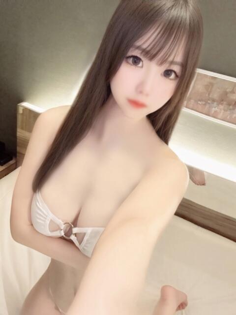 ゆりは とある風俗店♡やりすぎさーくる新宿大久保店♡で色んな無料オプションしてみました（デリヘル）