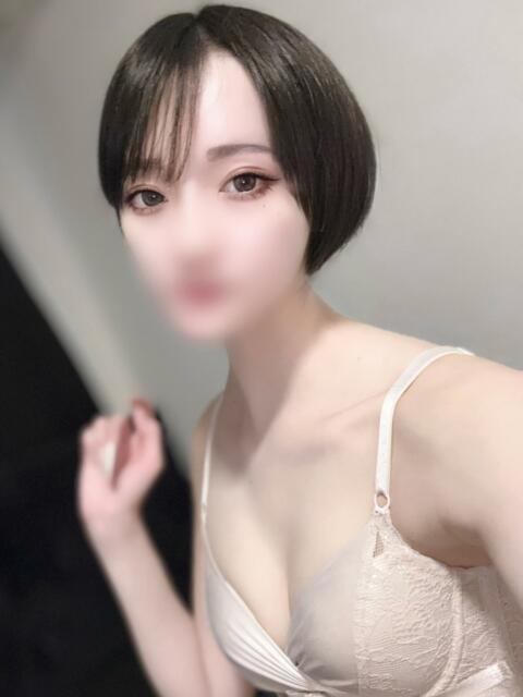 すみか【イラマ大好き潮吹美女】 STELLA TOKYO－ステラトウキョウ－（デリヘル）