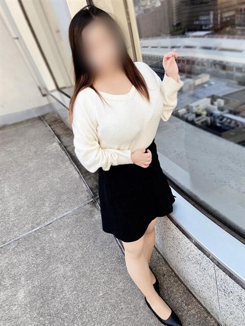 夏希 乃亜 昼妻夜 滋賀店（駅待ち合わせ人妻デリヘル）