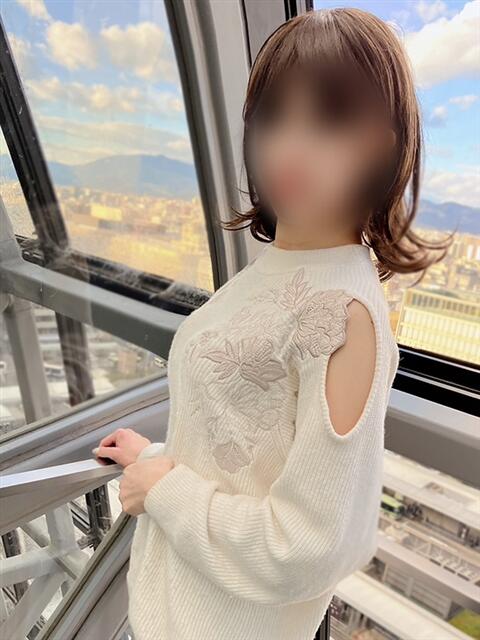 福嶋 歌蓮 昼妻夜 滋賀店（駅待ち合わせ人妻デリヘル）