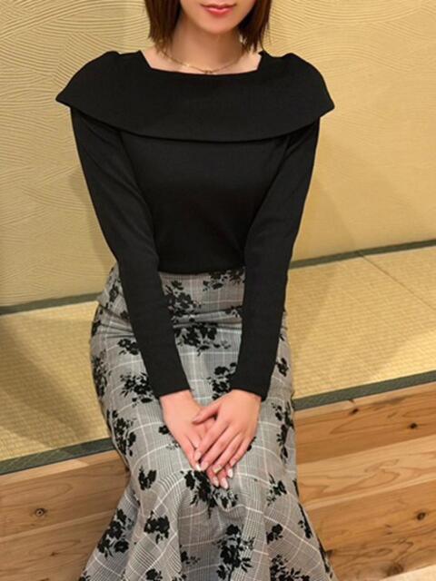 白桃 ひすい 亭主関白日本橋店(人妻系ホテヘル)