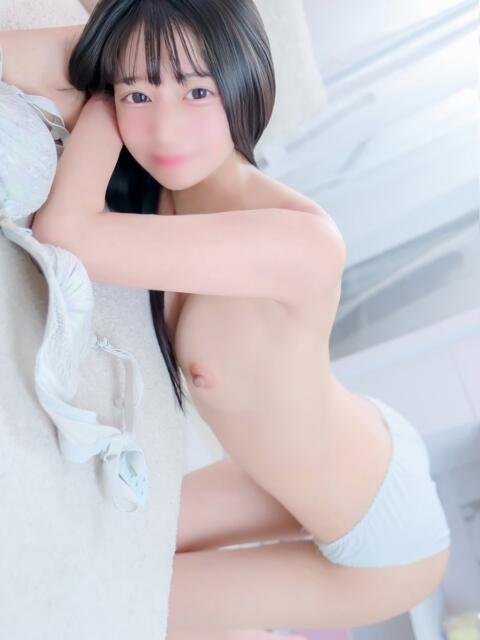 せりな E+アイドルスクール品川店（デリヘル）