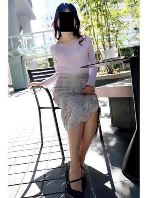 えりさ 逢って30秒で即尺(人妻・熟女待ち合わせデリヘル)