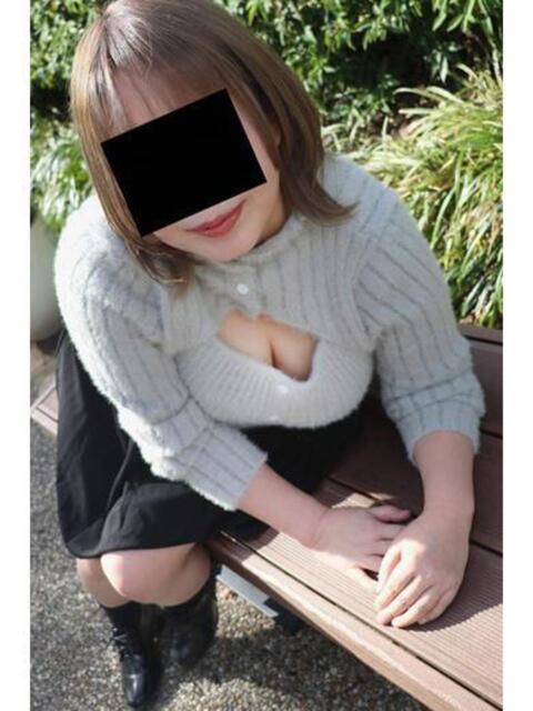 りか 逢って30秒で即尺(人妻・熟女待ち合わせデリヘル)