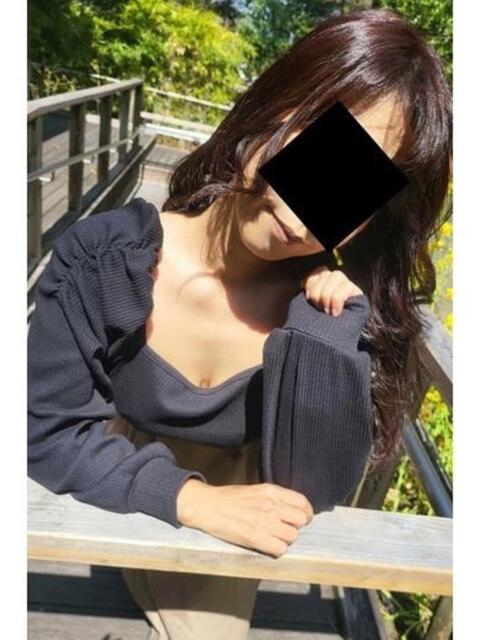 はづき 逢って30秒で即尺（人妻・熟女待ち合わせデリヘル）