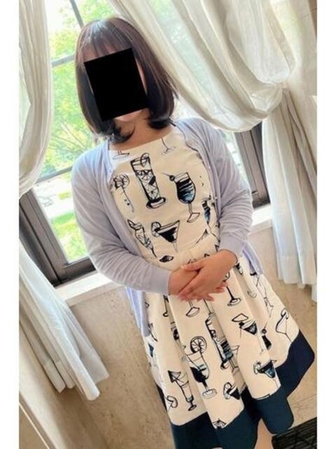 まりえ 逢って30秒で即尺（人妻・熟女待ち合わせデリヘル）