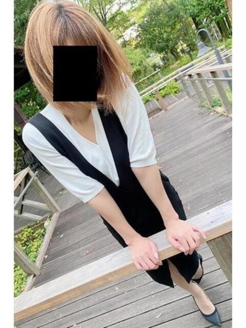 れな 逢って30秒で即尺(人妻・熟女待ち合わせデリヘル)