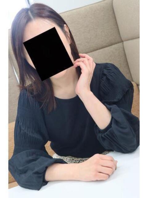 まほ 逢って30秒で即尺(人妻・熟女待ち合わせデリヘル)