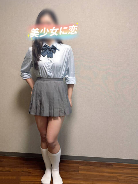 みなみ 美少女に恋（アジアンデリヘル）