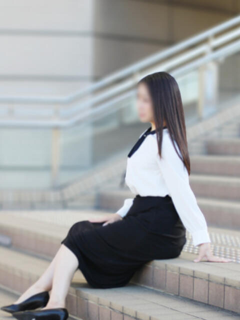 あいな 奥鉄オクテツ大阪（駅待ち合わせ型人妻デリヘル）