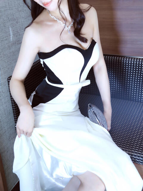 鳳 伊茉莉 クラブアイリス名古屋(高級デリヘル)