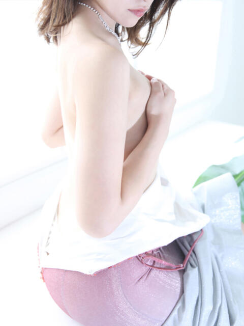 中条 優奈 クラブアイリス名古屋（高級デリヘル）