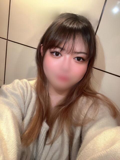 しの 美人妻・素人ミッドタウン(人妻系デリヘル)