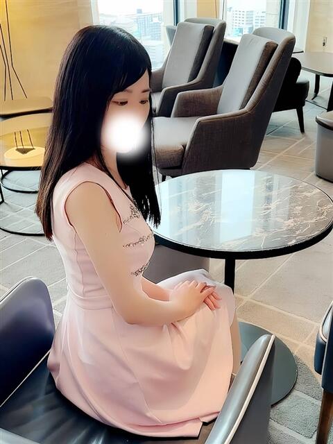 みれい 尼妻(あまづま)(待ち合わせ型人妻デリヘル)