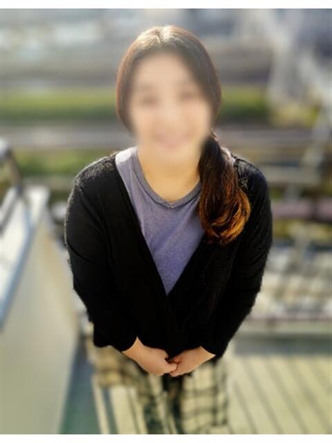 りこ ギン妻パラダイス 十三店（人妻系ホテヘル＆デリヘル）