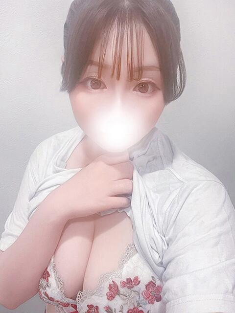 くるみ 白いぽっちゃりさん（ぽっちゃり専門ホテヘル）