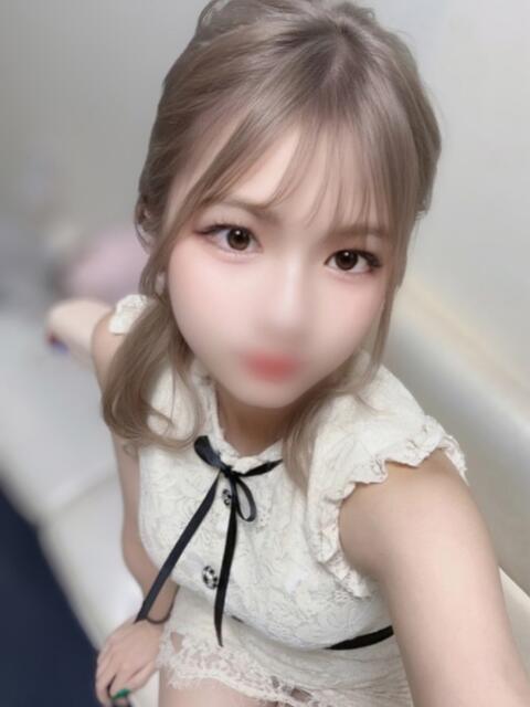 にな 高級オナクラ　ひよこクラブ（オナクラ・手コキ）