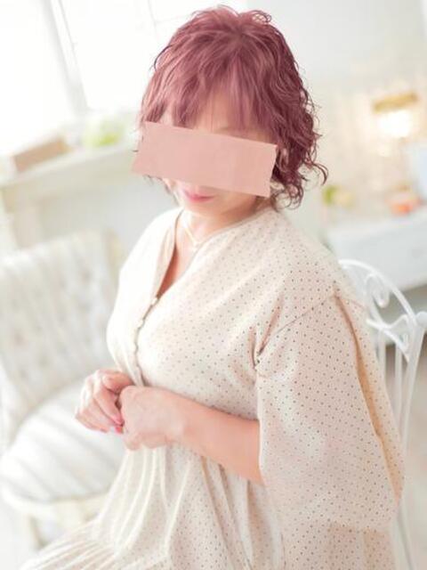 恵美【BRONZEcourse】 お姉さん人妻専門店FANTASY（デリヘル）