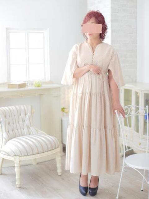 恵美【BRONZEcourse】 お姉さん人妻専門店FANTASY（デリヘル）