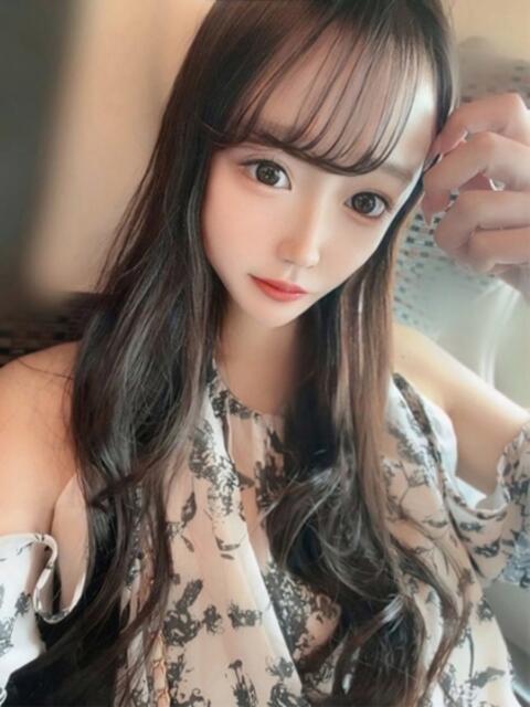 すみれ・元アイドル Platinum Legend(プラチナムレジェンド)(デリヘル)