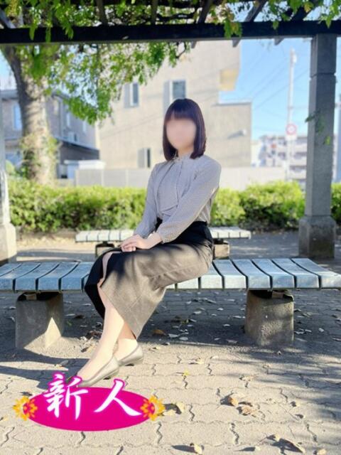 新庄 由奈 こあくまな熟女たち 静岡店(KOAKUMAグループ)(人妻・熟女デリヘル)