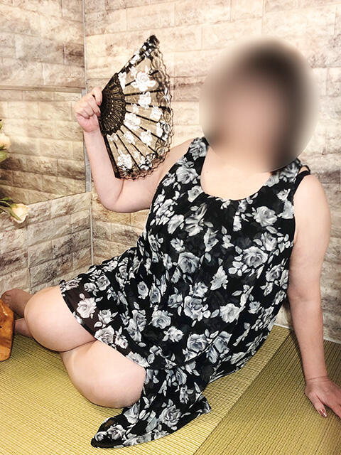 ともこ ぐらんまま（熟女デリヘル）