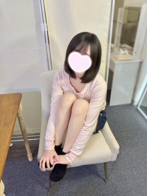 こより 池袋S級素人派遣型東京美少女物語(派遣型リフレ)