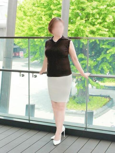 浅野 由真 こあくまな熟女たち 鶯谷・日暮里店(KOAKUMAグループ)（人妻・熟女デリヘル）