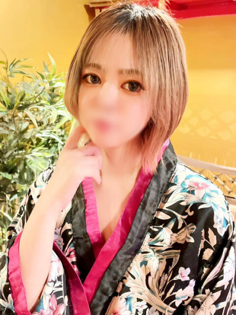 みわ 紅(くれない)（セクキャバ）