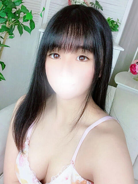 れな 白いぽっちゃりさん錦糸町店（ぽっちゃりデリヘル）