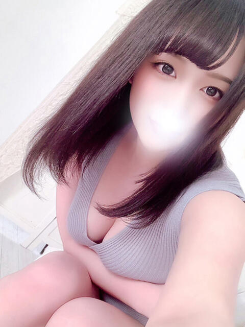 にな 白いぽっちゃりさん錦糸町店(ぽっちゃりデリヘル)