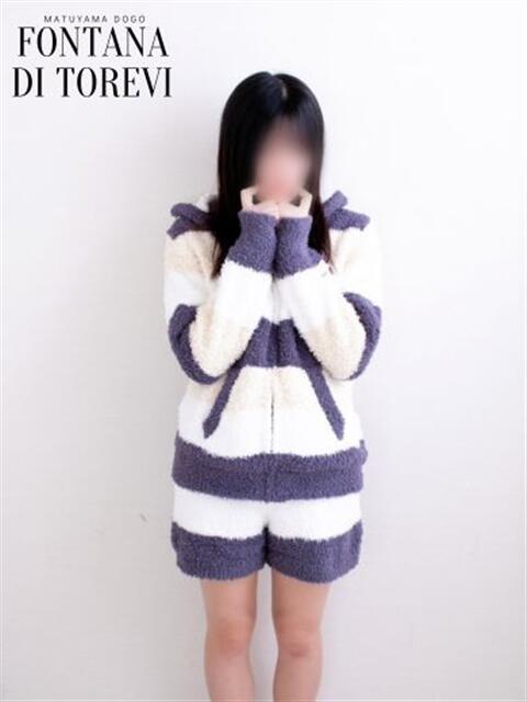 桃瀬　ゆめの☆現役学生Fカップ☆ ～地元厳選美女がお出迎え～私の部屋にキテネ！トレビの泉（ファッションヘルス）