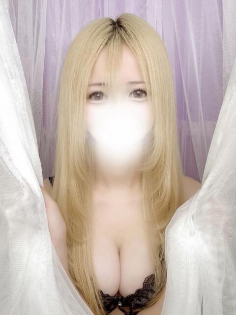 めめ 新宿ハンドメイド（手コキ・オナクラ）