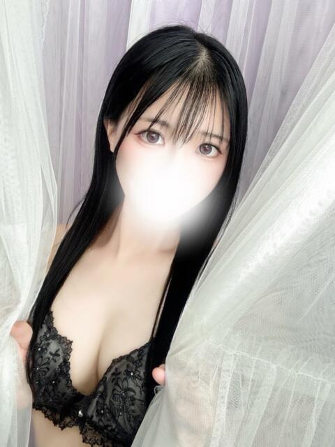 もな 新宿ハンドメイド(手コキ・オナクラ)