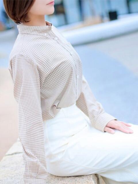 りの CELEB FACE FUKUOKA（人妻デリヘル）