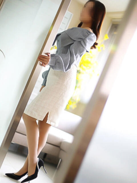 三藤(みふじ) 人妻出逢い会 百合の園 山の手本店(人妻系デリヘル)