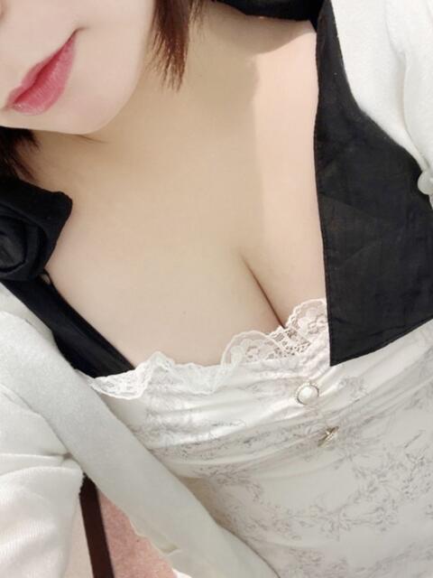 じゅん敏感潮吹きFカップ ぴゅあぱい松戸♡ぽちゃかわ巨乳専門（ぽっちゃりデリヘル）